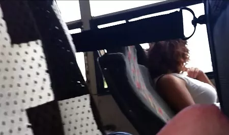 Junge Amateur Teen sohnporn gibt Kopf und schluckt