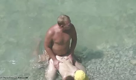 Teen in Pink bekommt ihre Fotze auf Studs Schreibtisch geleckt sohn fickt fette mutter