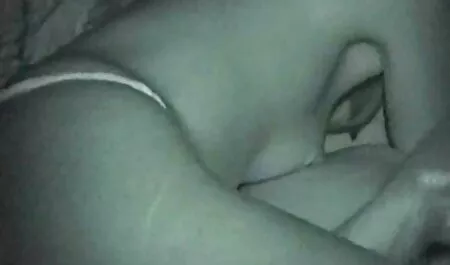 Süße kleine japanische Schlampe wird gefesselt und benutzt free porn mutter sohn