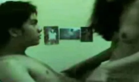 POVD - sex mutter und son Teen Dillion Harper spielt vor dem Ficken mit einem Spielzeug